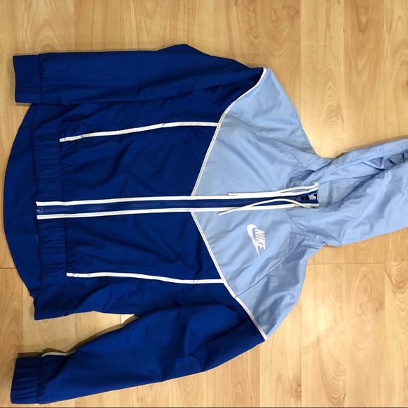 Nike Windbreaker - Picture 2 of 4